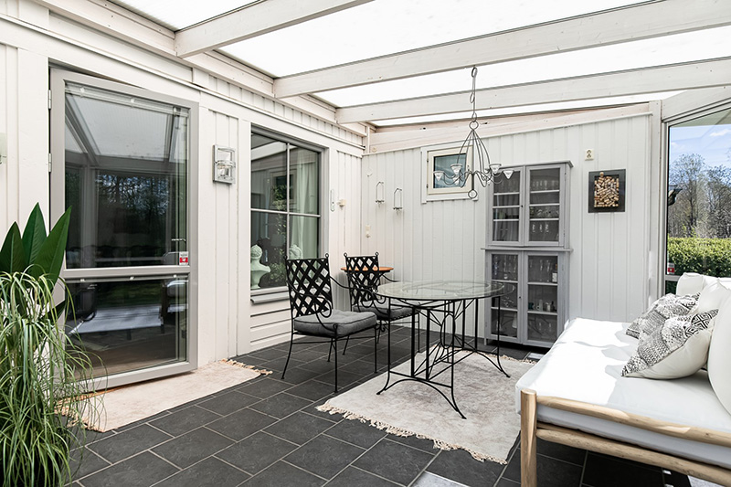 9. Bygga Uterum Inglasad Veranda (2)